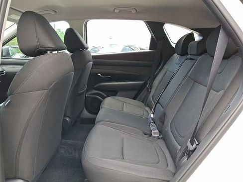 Used 2025 Hyundai Tucson SE AWD/4WD image 10