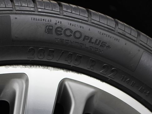 Used 2018 Cadillac Escalade Premium Luxury image 37