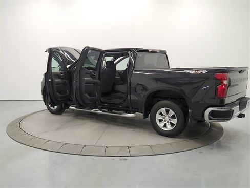 Used 2022 Chevrolet Silverado 1500 LT image 13