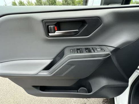 Used 2026 Toyota RAV4 SE AWD/4WD image 17