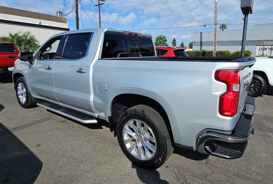 Used 2019 Chevrolet Silverado 1500 LTZ w/ LTZ Plus Package RWD image 3