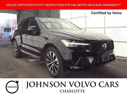 Used 2025 Volvo XC60 B5 Core image 1