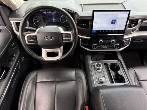 Used 2024 Ford Expedition XLT AWD/4WD image 12