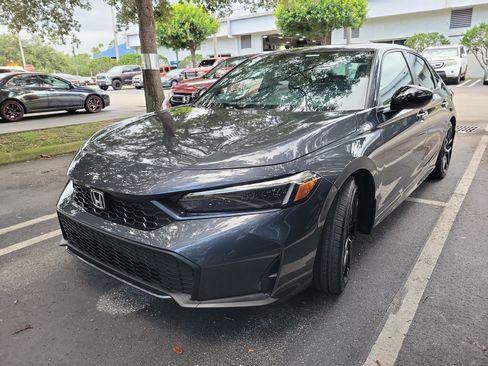 Certified 2025 Honda Civic Sport image 3