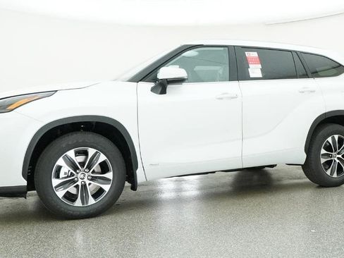 New 2026 Toyota Highlander XLE AWD/4WD image 47