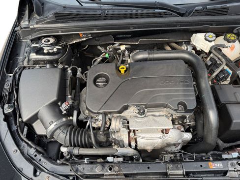 Used 2023 Chevrolet Malibu LT FWD image 28