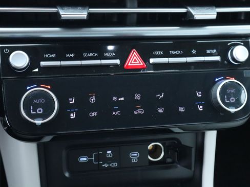 New 2026 Hyundai Tucson Limited image 16