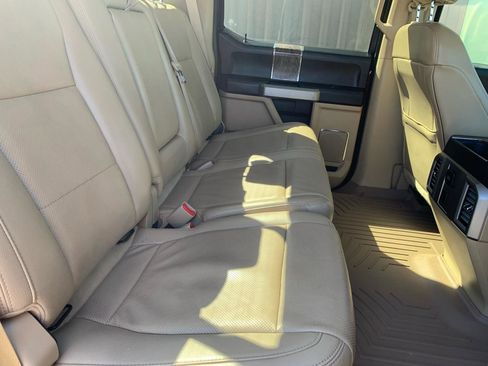 Used 2017 Ford F250 Lariat w/ Chrome Package image 17