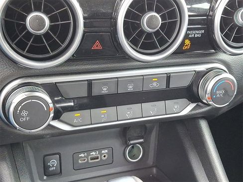 Used 2024 Nissan Sentra SV image 18