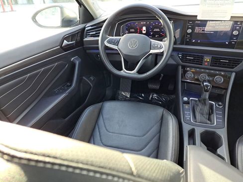 Used 2022 Volkswagen Jetta SEL image 10