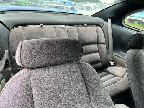 Used 1994 Ford Mustang GT RWD image 12
