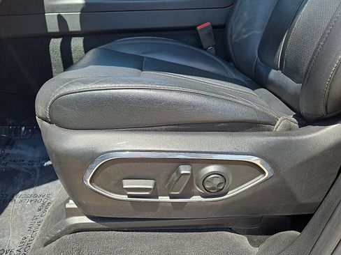 Used 2024 Jeep Wagoneer L Series II w/ Flexible Seating Group AWD/4WD image 24