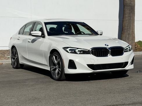 Used 2024 BMW 330i Sedan w/ Premium Package image 6