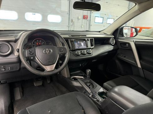 Used 2016 Toyota RAV4 LE AWD/4WD image 29