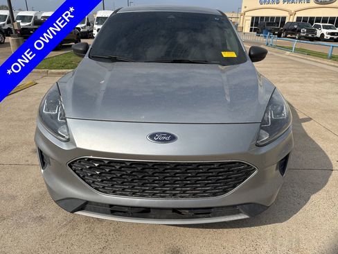 Used 2022 Ford Escape SE w/ Convenience Package image 2
