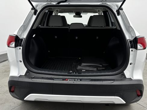 Used 2022 Toyota Corolla Cross L image 28