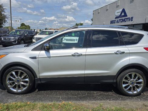 Used 2016 Ford Escape SE w/ SE Chrome Package AWD/4WD image 3