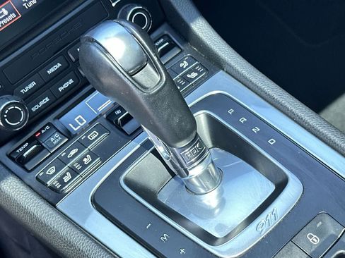 Used 2017 Porsche 911 Carrera image 21