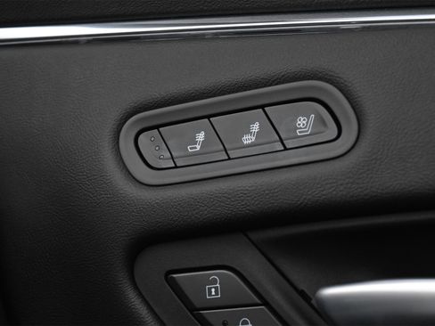 Used 2021 Cadillac Escalade Sport w/ Driver Assist Tech Package image 15