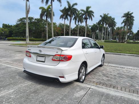 Used 2011 Toyota Corolla S FWD image 7