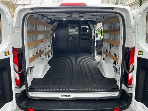 Used 2024 Ford Transit 250 Low Roof w/ Exterior Upgrade Package RWD image 28