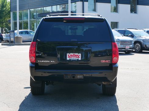 Used 2014 GMC Yukon XL SLT image 6