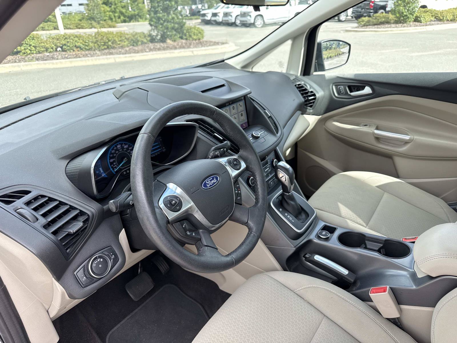 Used 2018 Ford C-MAX SE w/ Equipment Group 201A FWD image 21