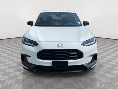 Used 2023 Honda HR-V Sport image 2