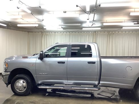 Used 2024 RAM 3500 Big Horn image 9