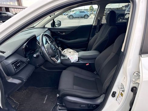 Used 2022 Subaru Outback Premium AWD/4WD image 8