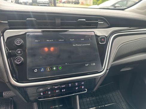 Used 2023 Chevrolet Bolt EUV LT w/ Convenience Package FWD image 16
