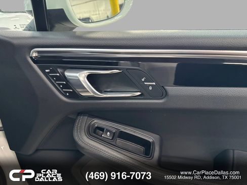 Used 2017 Porsche Macan S AWD/4WD image 27