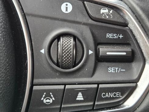 Used 2024 Acura MDX SH-AWD image 18