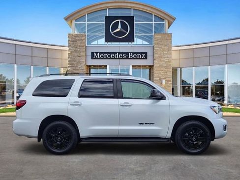 Used 2022 Toyota Sequoia TRD Sport AWD/4WD image 5
