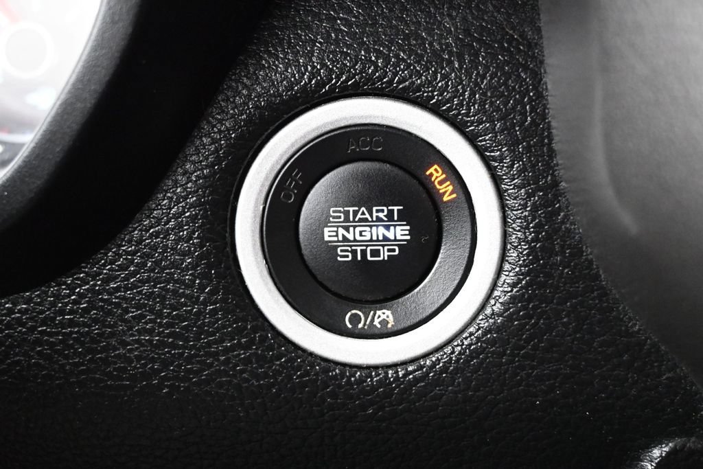 Used 2021 RAM 1500 Laramie AWD/4WD image 7