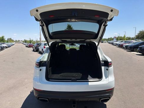 Used 2020 Porsche Cayenne AWD/4WD image 15
