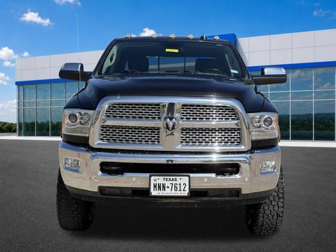 Used 2018 RAM 2500 Laramie w/ Off Road Package AWD/4WD image 2
