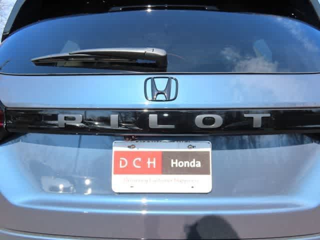 New 2026 Honda Pilot Touring image 7