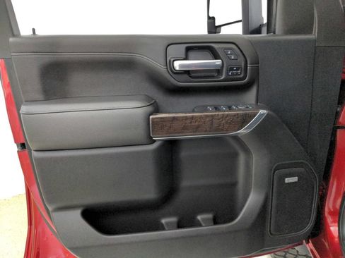 Used 2021 GMC Sierra 2500 Denali w/ Technology Package AWD/4WD image 28