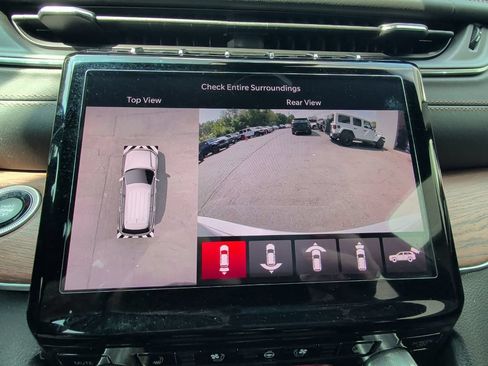 Used 2023 Jeep Grand Cherokee Summit w/ Luxury Tech Group V AWD/4WD image 22