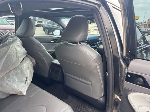 Used 2019 Toyota Avalon XSE w/ Protection Package image 33