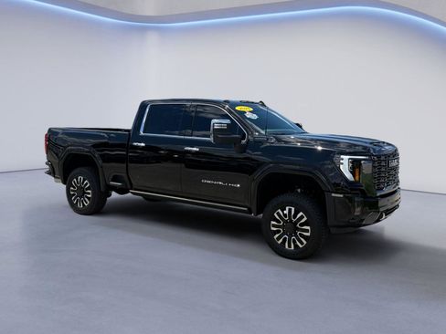 Used 2024 GMC Sierra 2500 Denali Ultimate AWD/4WD image 1