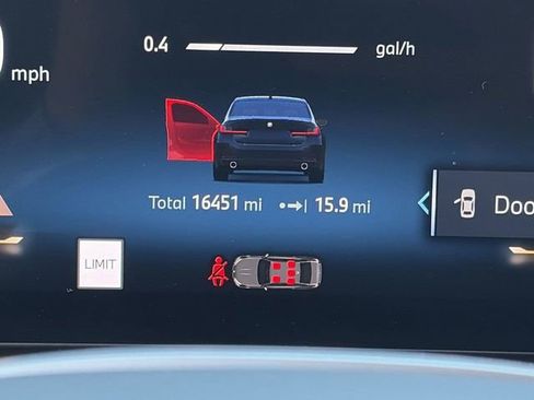 Used 2025 BMW 330i xDrive 330i xDrive w/ Convenience Package image 26