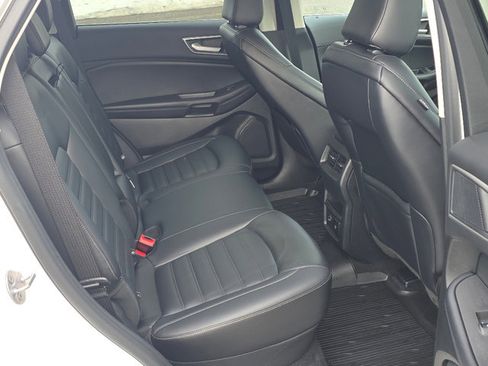 Used 2022 Ford Edge SEL w/ Convenience Package image 23