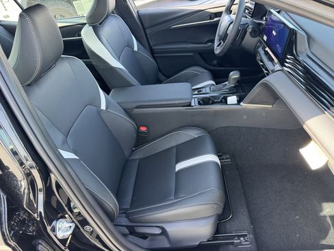 New 2026 Toyota Camry SE image 8