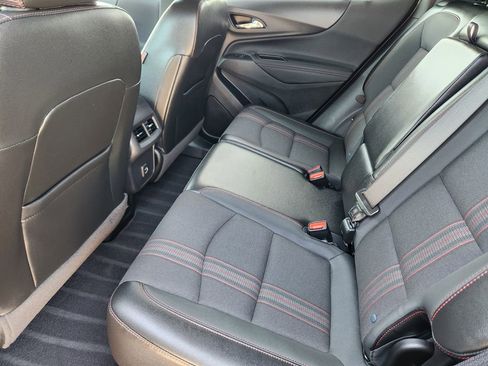 Certified 2024 Chevrolet Equinox RS FWD image 29