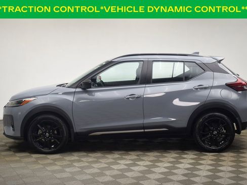 Used 2022 Nissan Kicks SR w/ Premium Package image 12