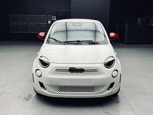 Used 2024 FIAT 500 e (RED) FWD image 11