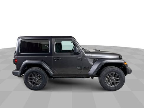 Used 2024 Jeep Wrangler Sport AWD/4WD image 9