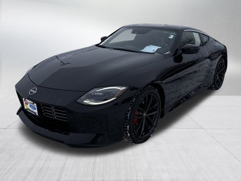 Used 2025 Nissan Z Performance w/ Floor Mat Package image 3
